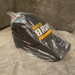 NWT Boston Bruins Hat